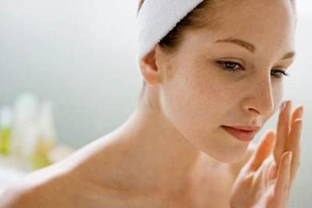 Bật mí cách dùng kem trị nám siêu chuẩn, có thể bạn chưa biết
